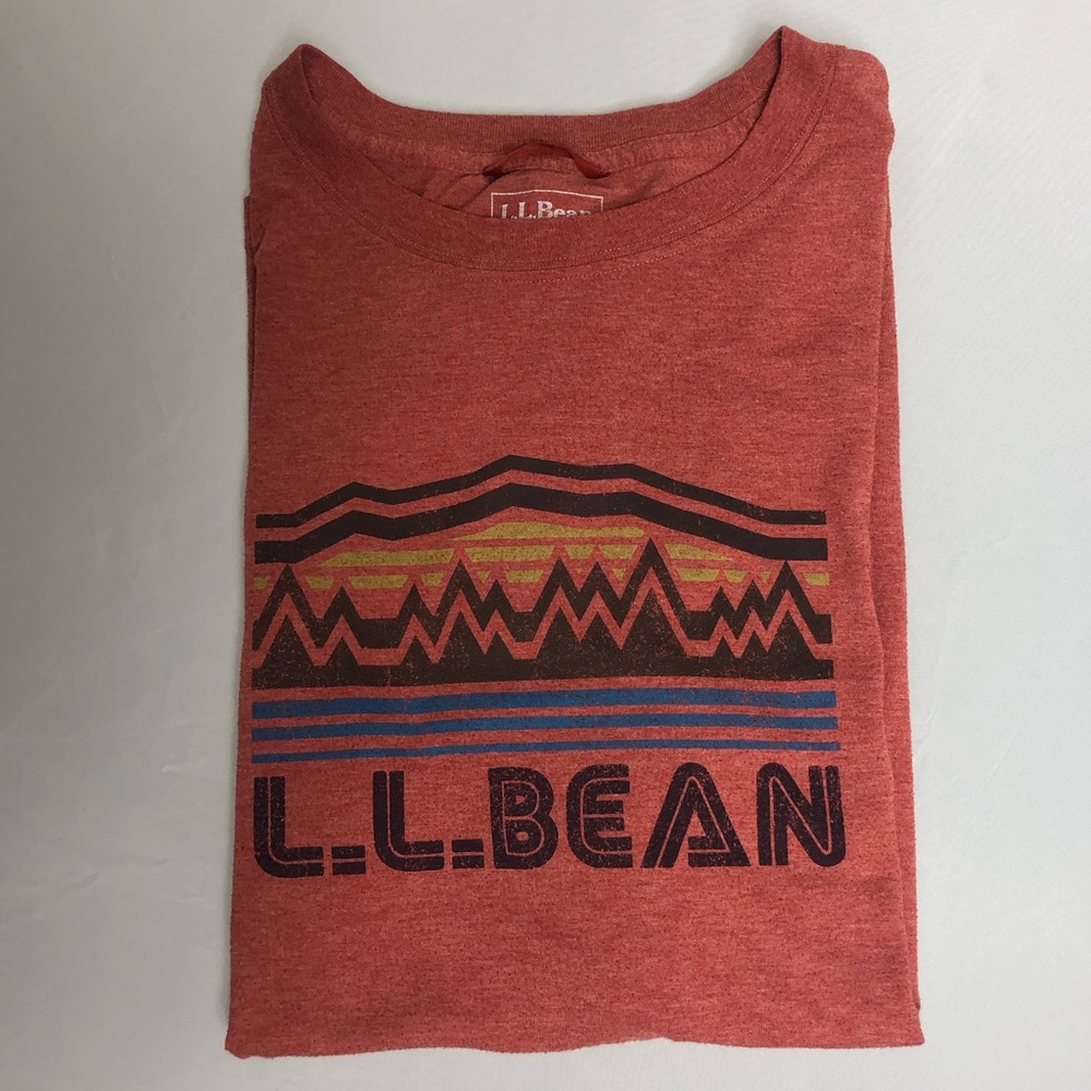LL Bean Graphic Tee Size Medium